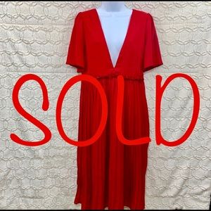 Boohoo Plunge Pleated Midi Dress